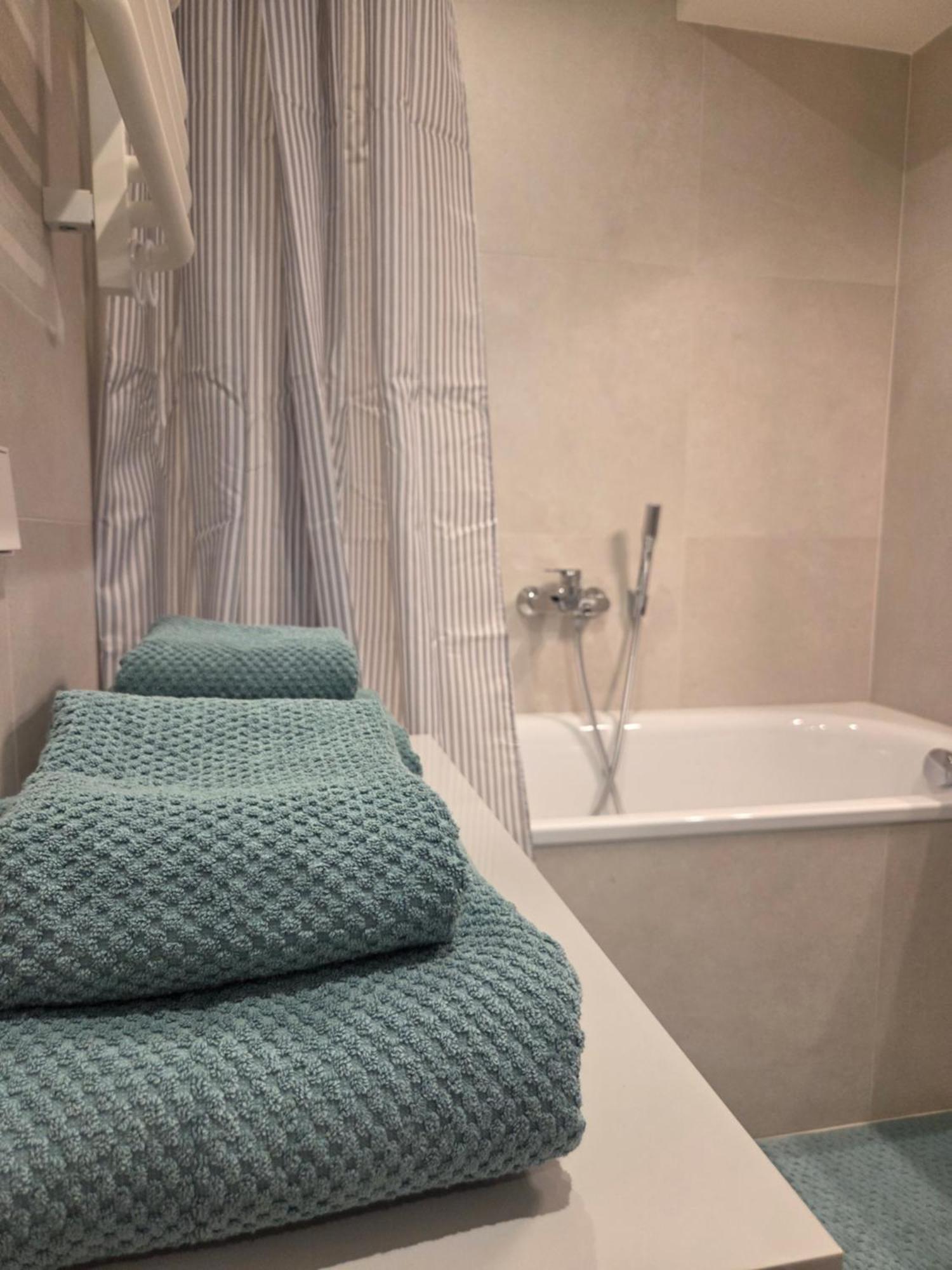 Cozy In Quiet Center Appartement *